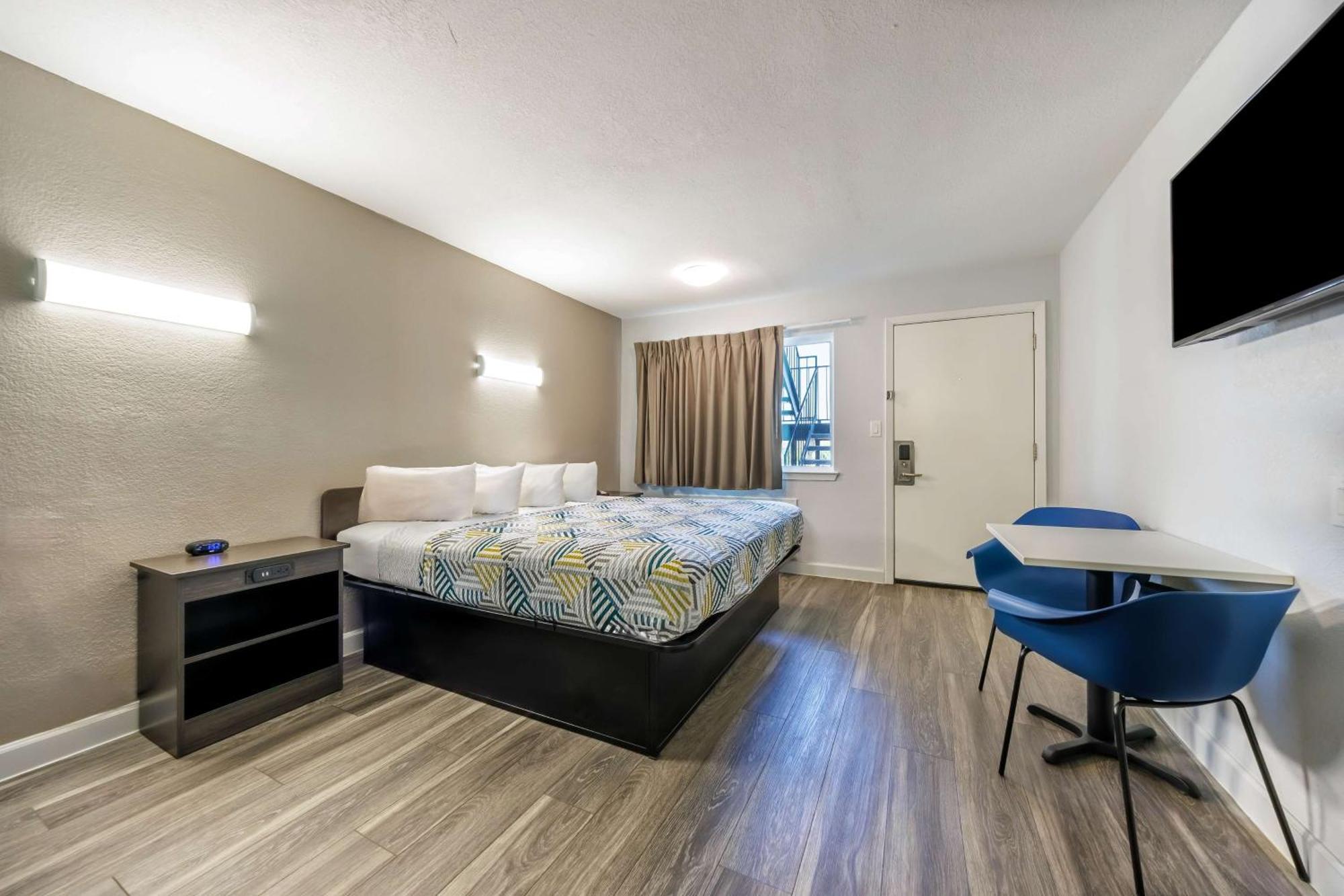 Studio 6 Fort Worth, Tx - Stockyards East Dış mekan fotoğraf